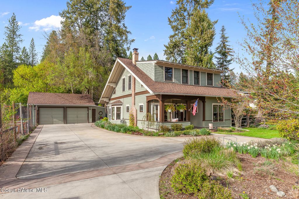 Photo of 1040 23rd St, Coeur dAlene, ID 83814 (MLS # 26-4353)