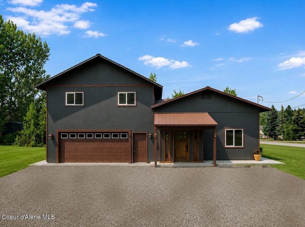 Photo of 9 Comeback Bay Ln, Sagle, ID 83860 (MLS # 26-7972)