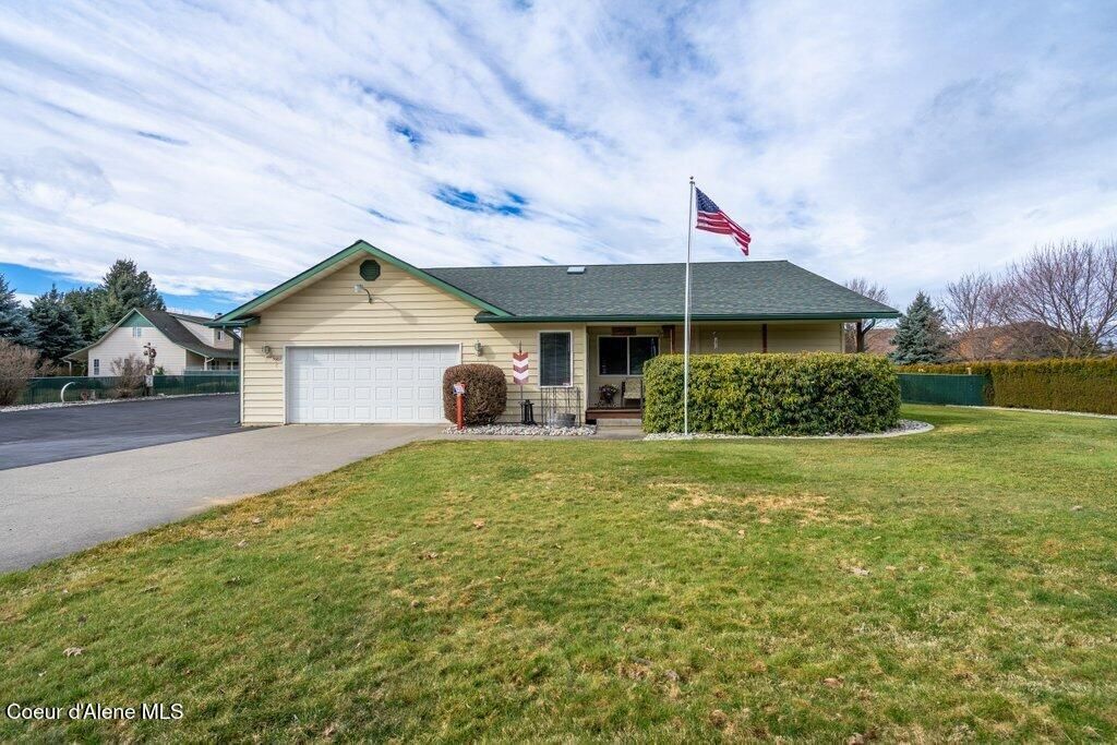 Photo of 5687 15th, Dalton Gardens, ID 83815 (MLS # 26-1702)