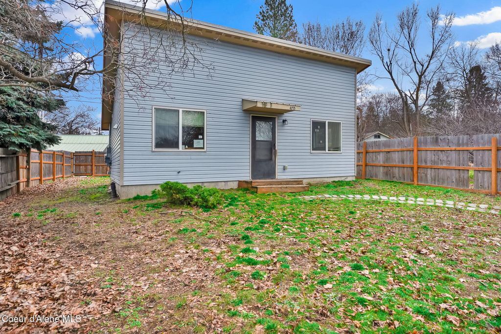 Photo of 4715 Reeves St, Coeur dAlene, ID 83814 (MLS # 26-819)