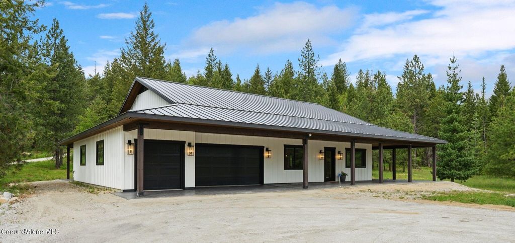 Photo of 1520 Wrenco Loop Loop, Sandpoint, ID 83864 (MLS # 26-4869)