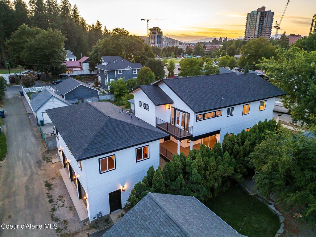 Photo of 816 &amp; 818 Young AVE, Coeur dAlene, ID 83814 (MLS # 26-4809)