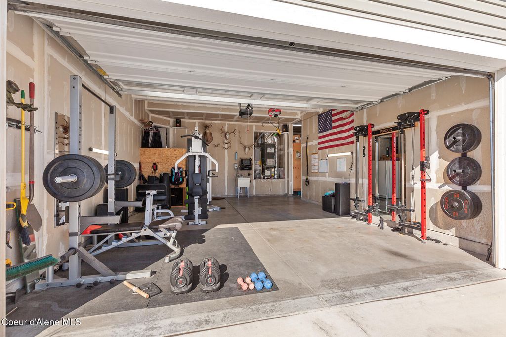 Photo of 12365 Renshaw Ave, Post Falls, ID 83854 (MLS # 26-3325)