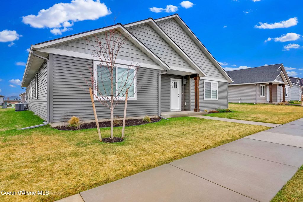 Photo of 6208 Bowmore Ln, Rathdrum, ID 83858 (MLS # 26-2863)