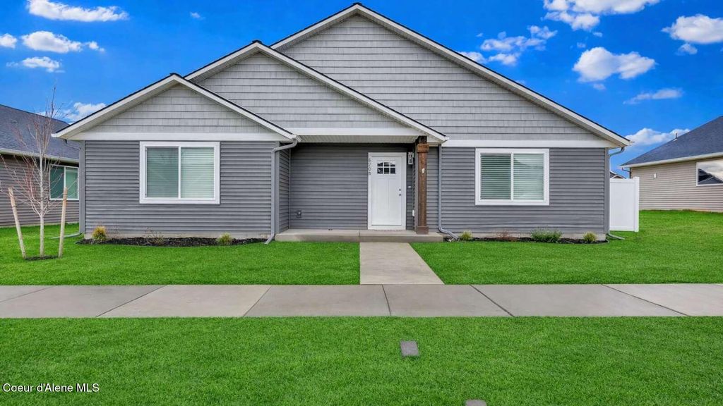 Photo of 6208 Bowmore Ln, Rathdrum, ID 83858 (MLS # 26-2863)