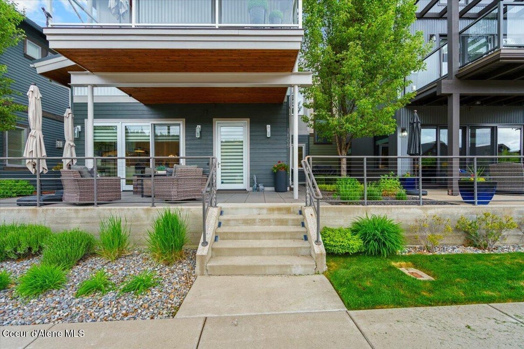 Photo of 1605 Bellerive Ln, Coeur dAlene, ID 83814 (MLS # 26-9872)
