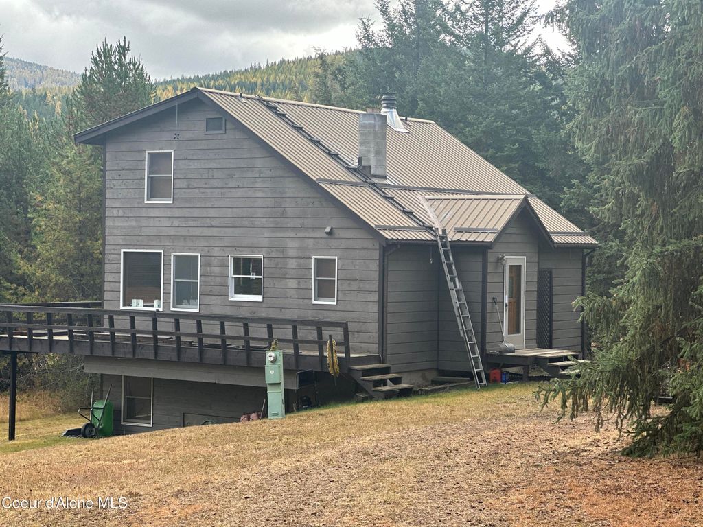 Photo of 366 Yukon Road Road, Bonners Ferry, ID 83805 (MLS # 25-5336)