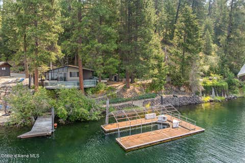 Photo of 22513 Lakewood Cove Cove, Coeur dAlene, ID 83814 (MLS # 26-7577)