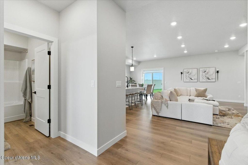 Photo of 7037 Coeur Terre Blvd, Coeur dAlene, ID 83815 (MLS # 26-352)