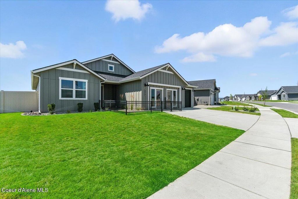 Photo of 7037 Coeur Terre Blvd, Coeur dAlene, ID 83815 (MLS # 26-352)