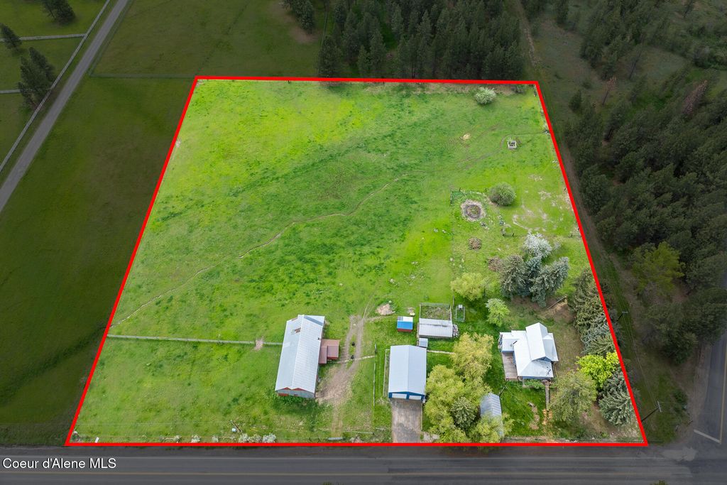 Photo of 7462 Kidd Island Island, Coeur dAlene, ID 83814 (MLS # 26-4785)