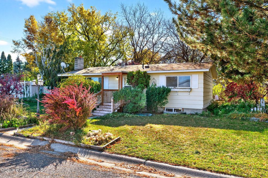 Photo of 2901 Almo Ave, Burley, ID 83318 (MLS # 25-10639)