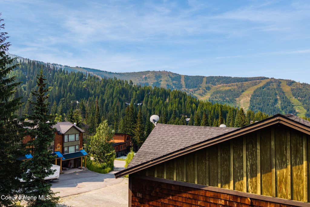 Photo of 80 Whiplash Cir, Sandpoint, ID 83864 (MLS # 26-8539)