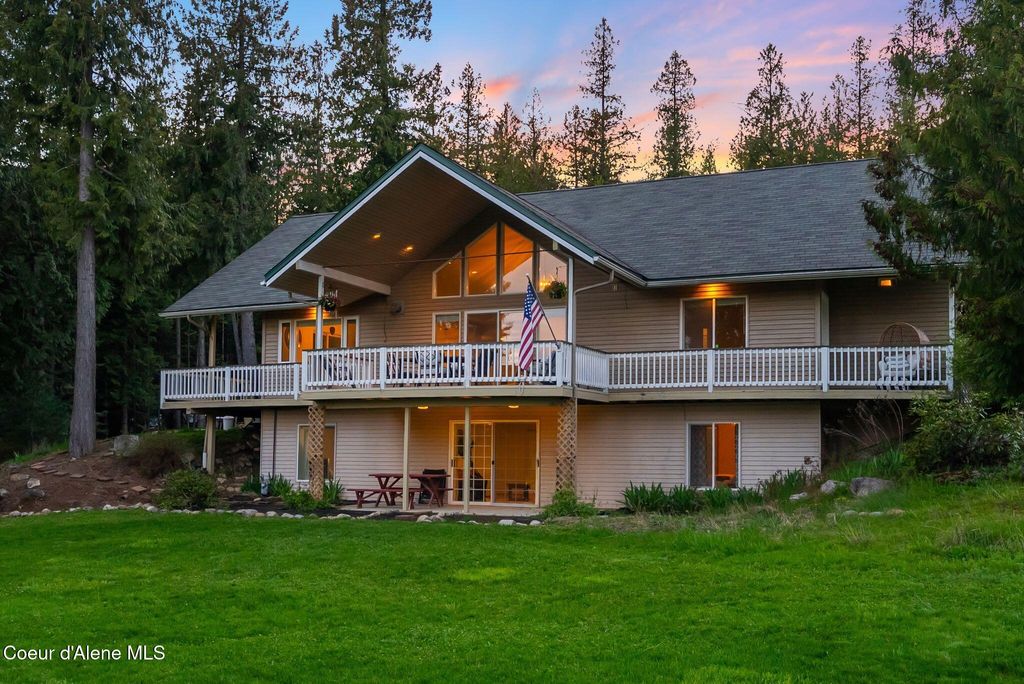 Photo of 244 Leisure Ln, Sandpoint, ID 83864 (MLS # 26-4307)
