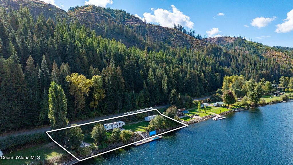 Photo of 8644 Railroad Grade, St. Maries, ID 83861 (MLS # 25-10118)