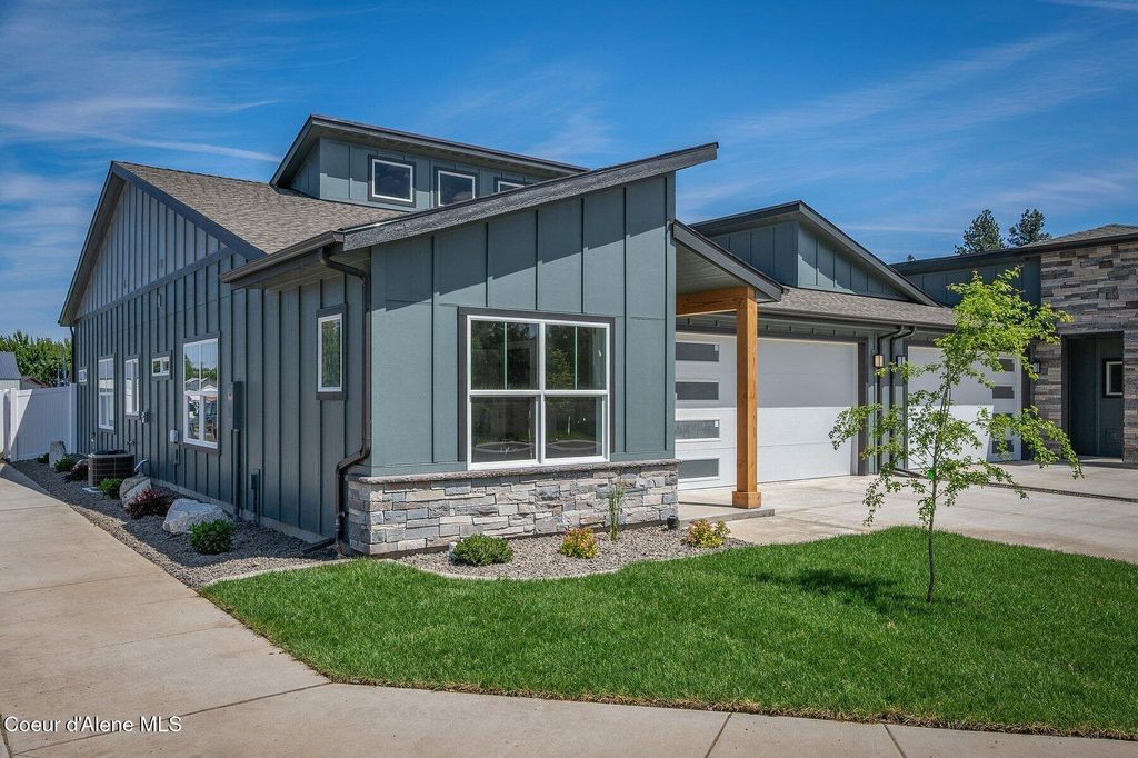 Photo of 7336 Breaux Dr, Coeur dAlene, ID 83815 (MLS # 25-5051)