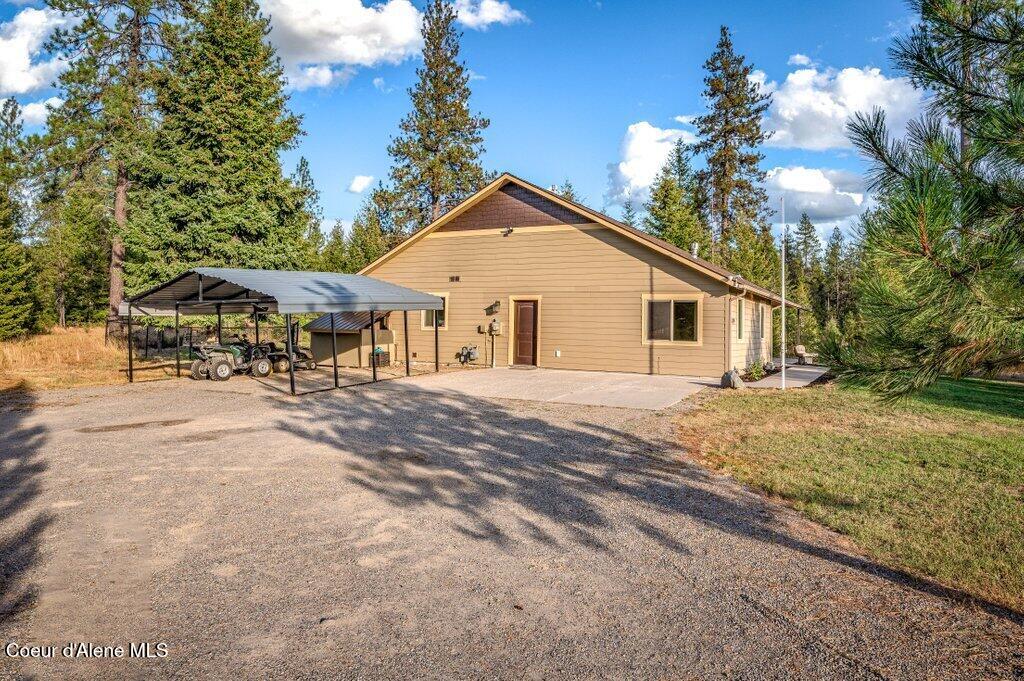 Photo of 32916 16th Ave, Spirit Lake, ID 83869 (MLS # 26-9098)