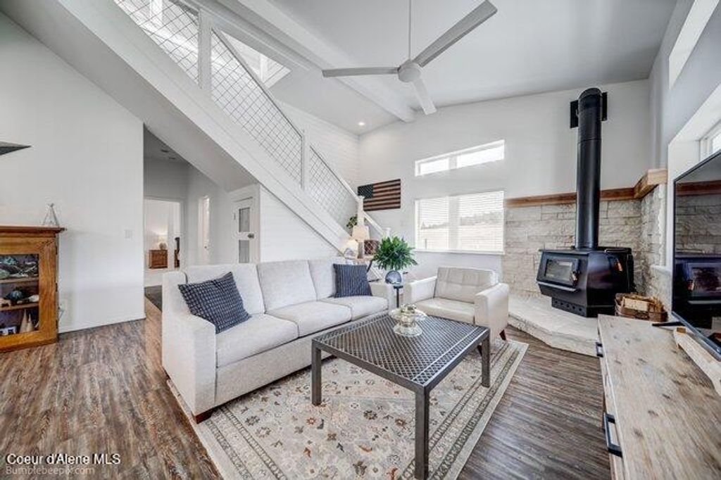 Photo of 200 Agte Rd, Plummer, ID 83851 (MLS # 26-2419)