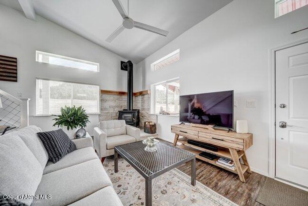 Photo of 200 Agte Rd, Plummer, ID 83851 (MLS # 26-2419)