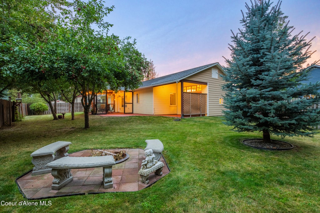 Photo of 523 Humbird St, Kootenai, ID 83840 (MLS # 26-9687)