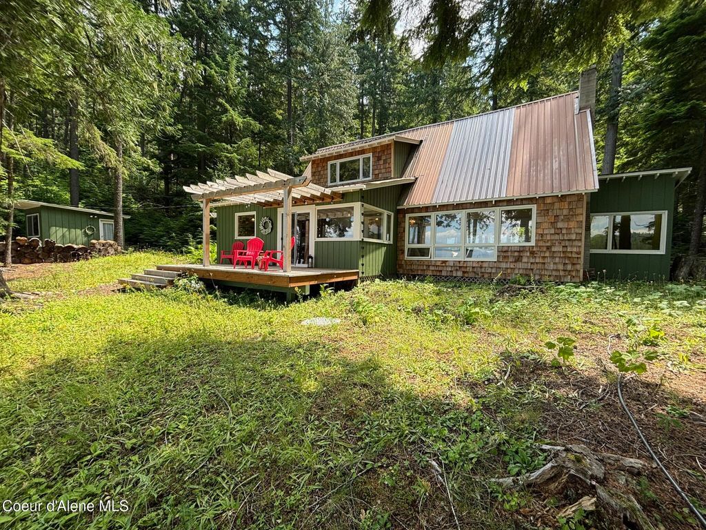 Photo of 1449 Prl Shr, Priest Lake, ID 83856 (MLS # 26-3216)