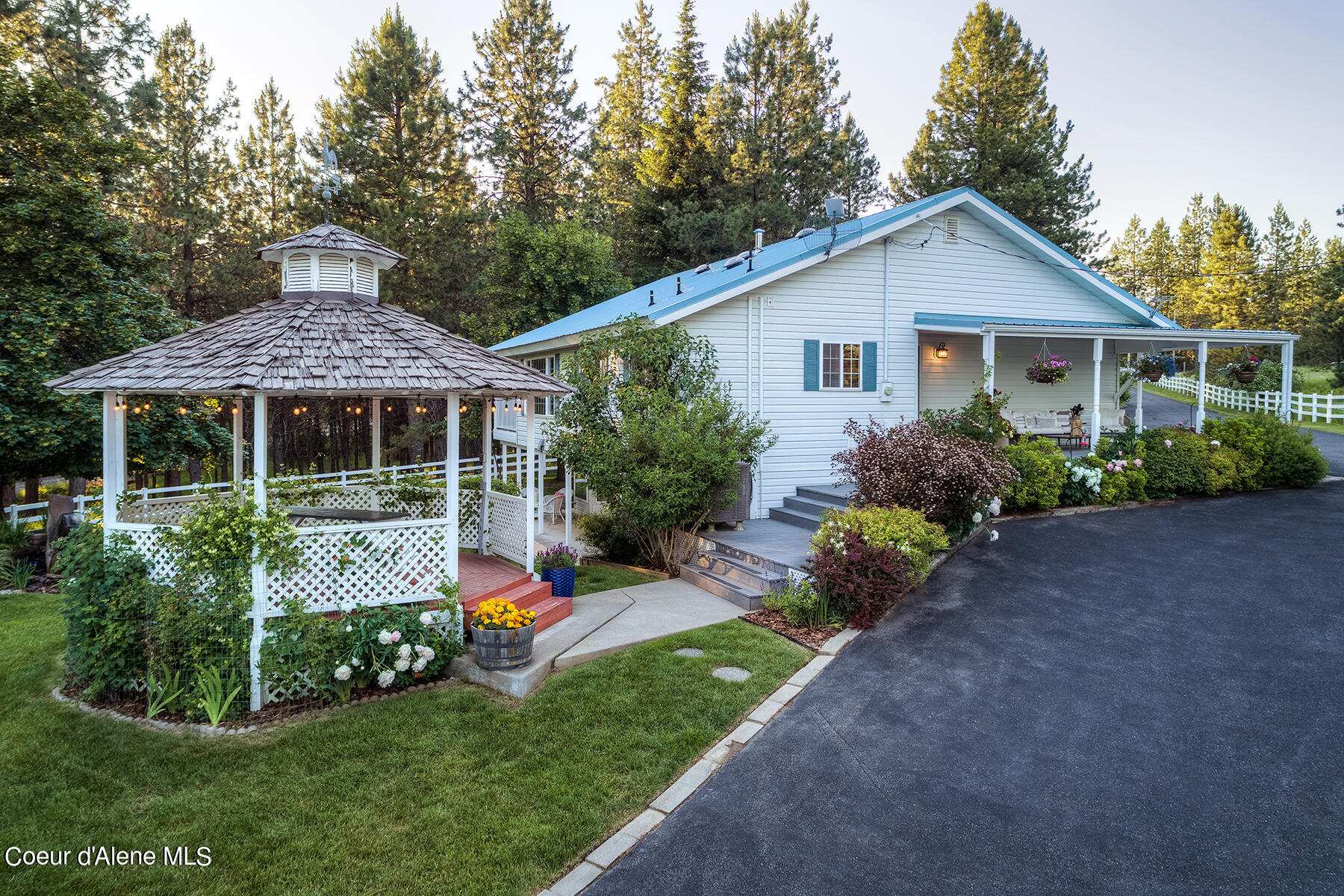 5718 E Sleepy Ln, Coeur d'Alene, Idaho image 1