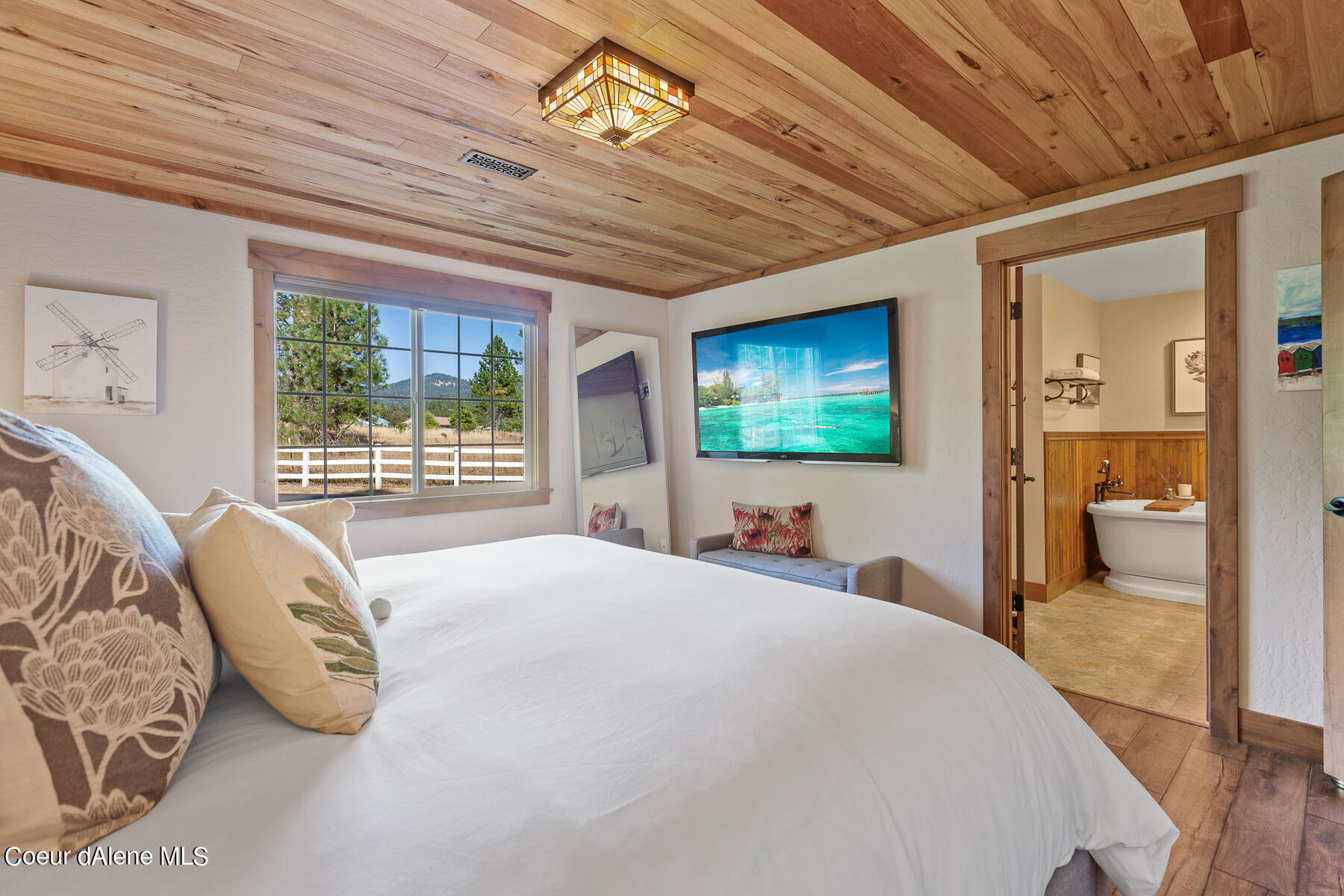 5718 E Sleepy Ln, Coeur d'Alene, Idaho image 33