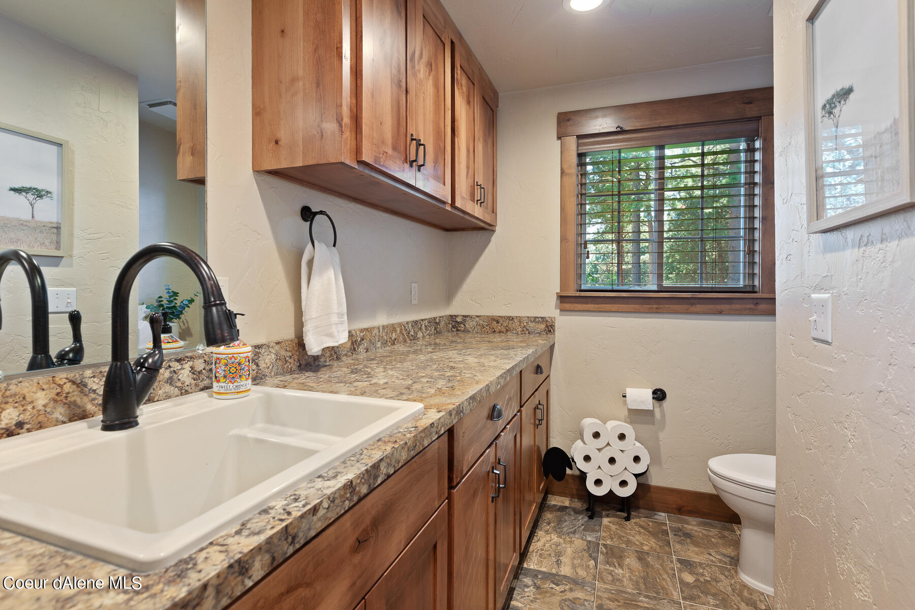 5718 E Sleepy Ln, Coeur d'Alene, Idaho image 41