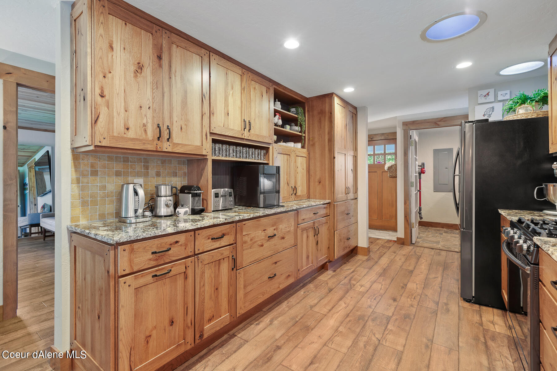 5718 E Sleepy Ln, Coeur d'Alene, Idaho image 25