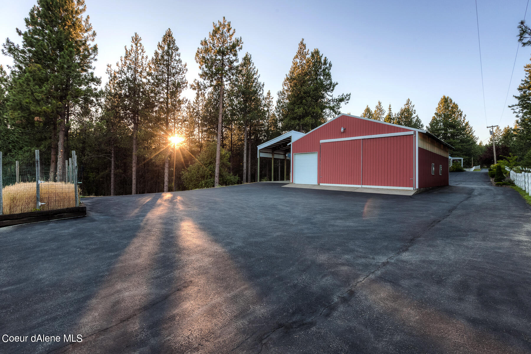 5718 E Sleepy Ln, Coeur d'Alene, Idaho image 10