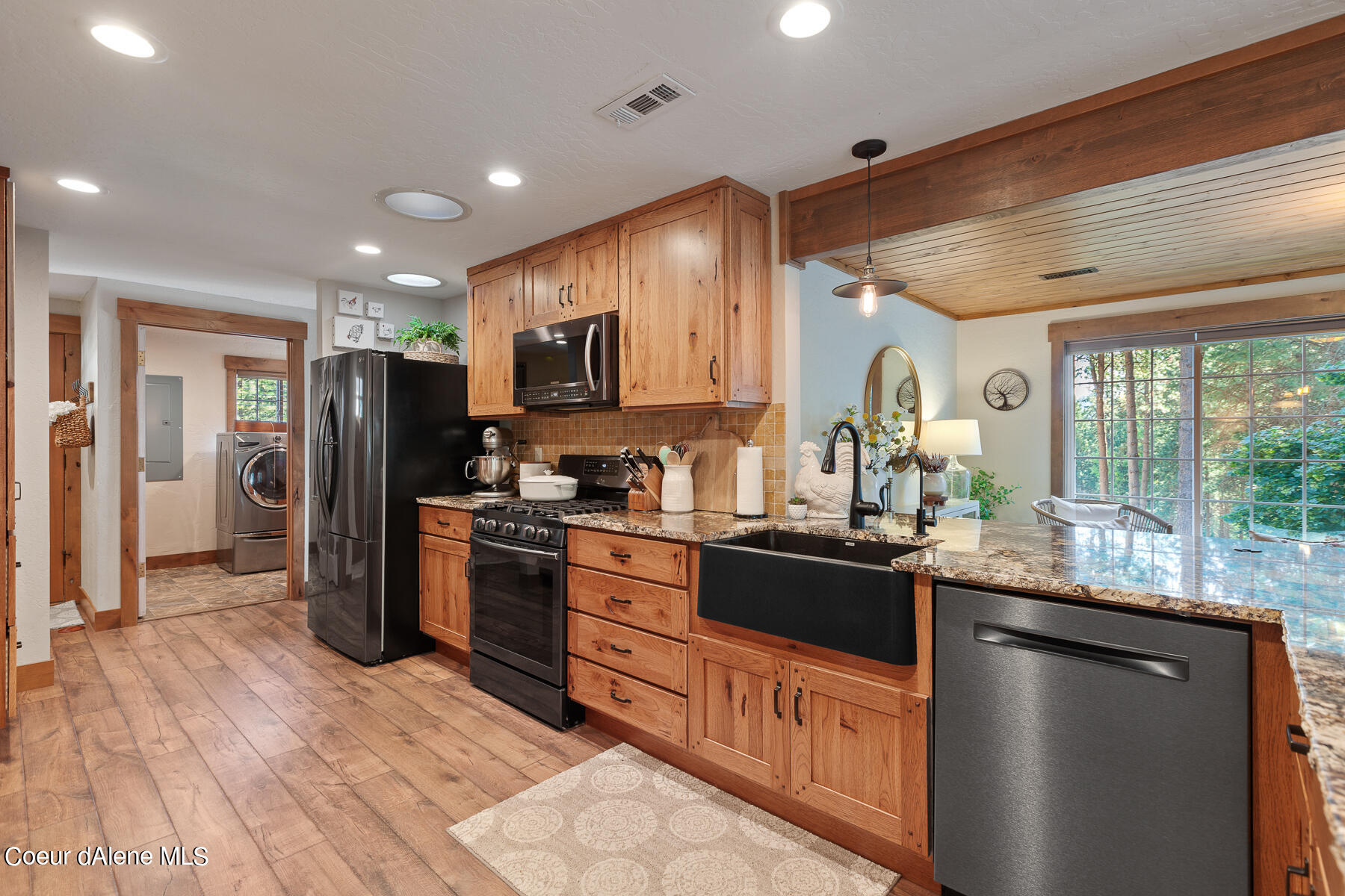 5718 E Sleepy Ln, Coeur d'Alene, Idaho image 26