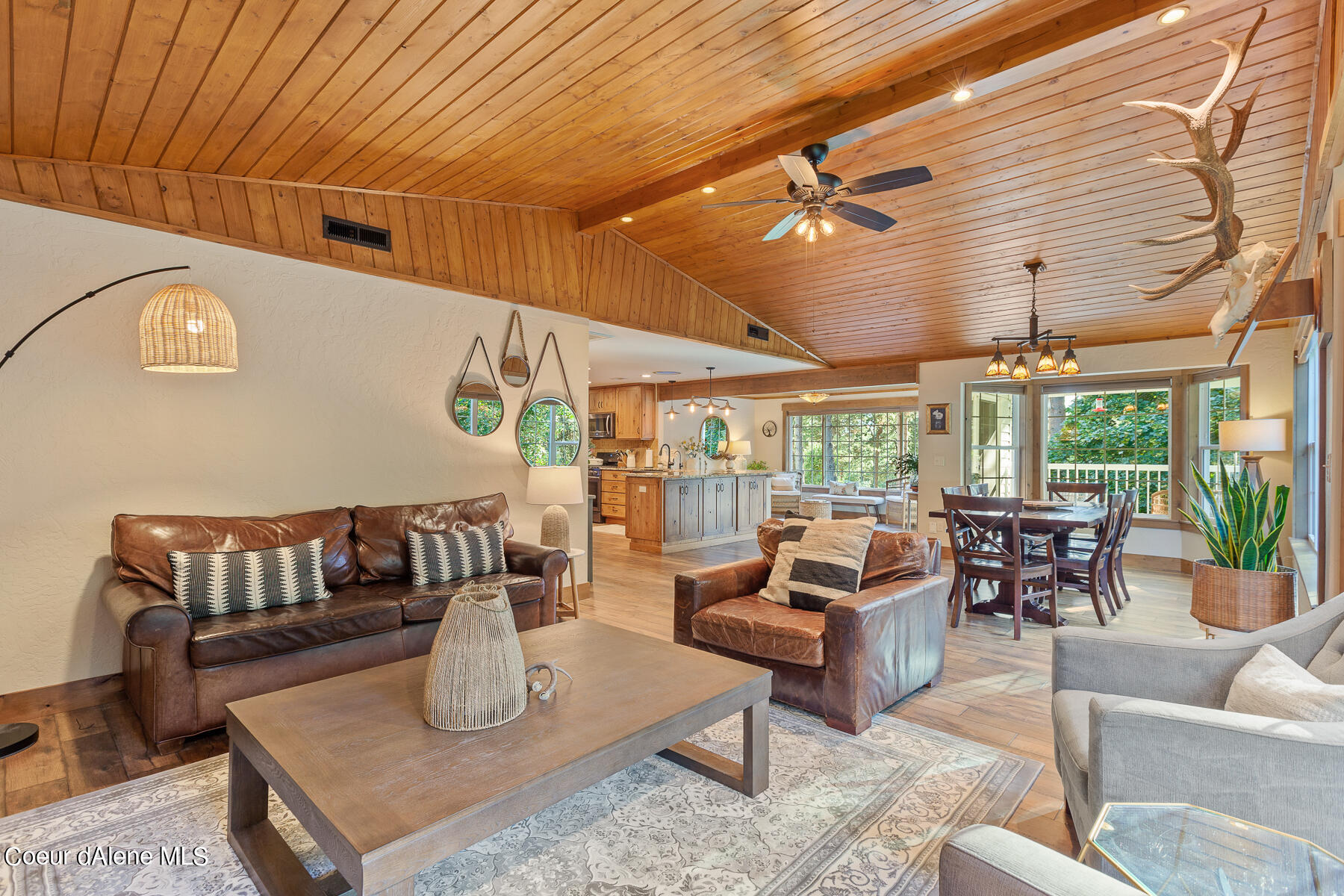 5718 E Sleepy Ln, Coeur d'Alene, Idaho image 19
