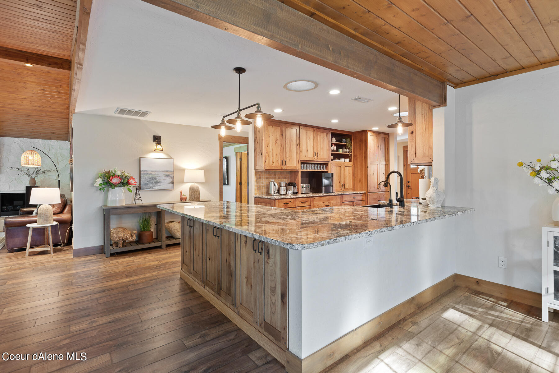 5718 E Sleepy Ln, Coeur d'Alene, Idaho image 24