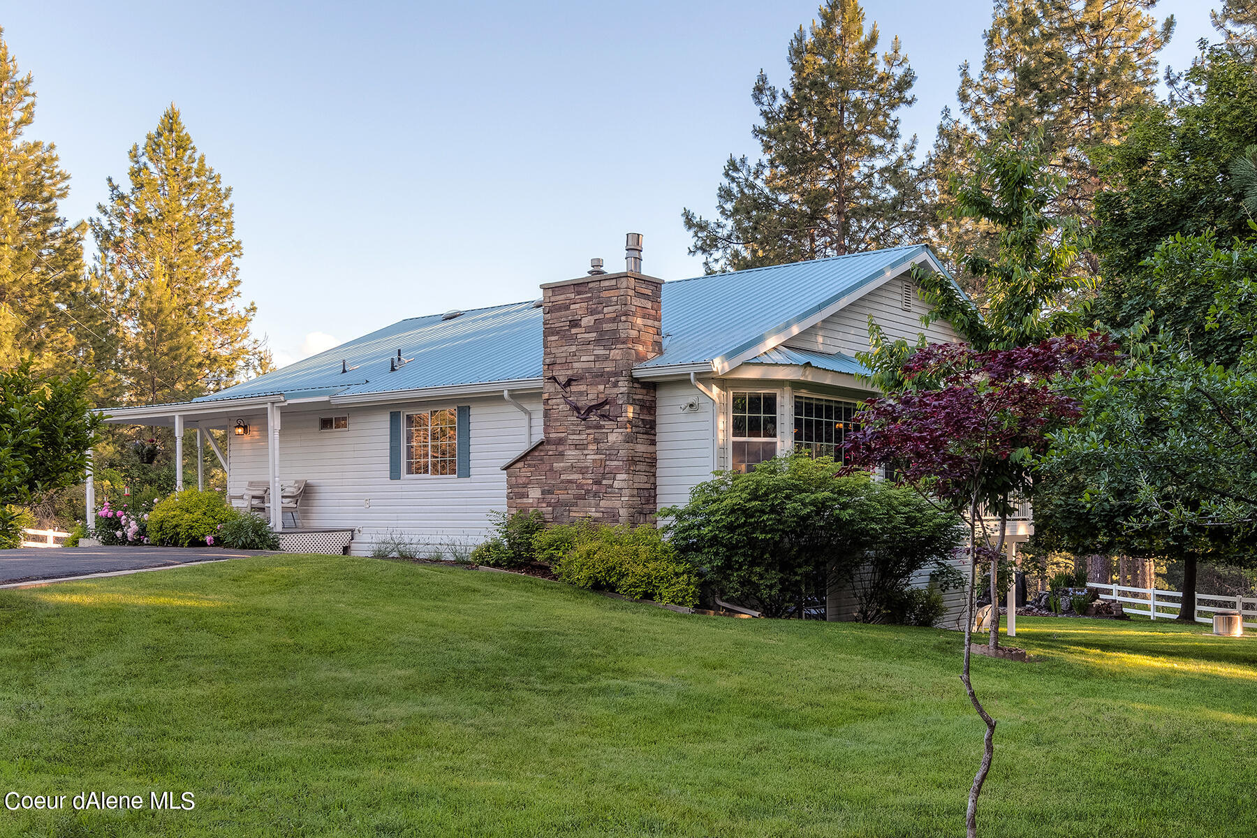 5718 E Sleepy Ln, Coeur d'Alene, Idaho image 13