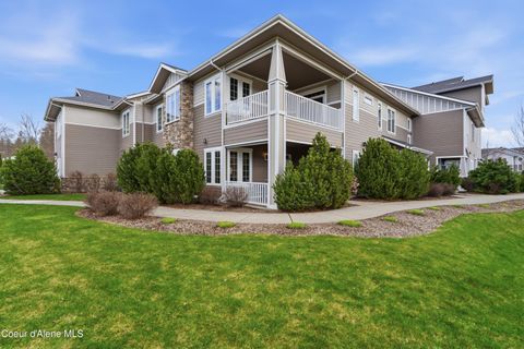 Photo of 4583 Greenchain Loop #APT 9, Coeur dAlene, ID 83814 (MLS # 26-2516)