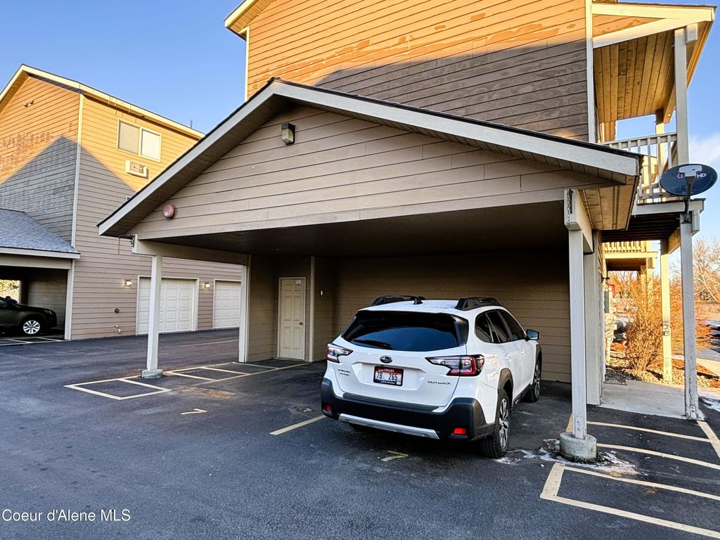 Photo of 1807 Culvers Dr #7, Sandpoint, ID 83864 (MLS # 26-257)