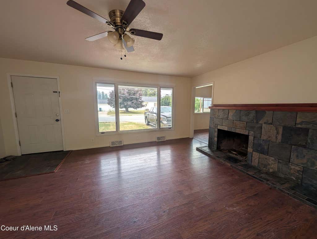 Photo of 6725 Augusta St, Bonners Ferry, ID 83805 (MLS # 26-7430)