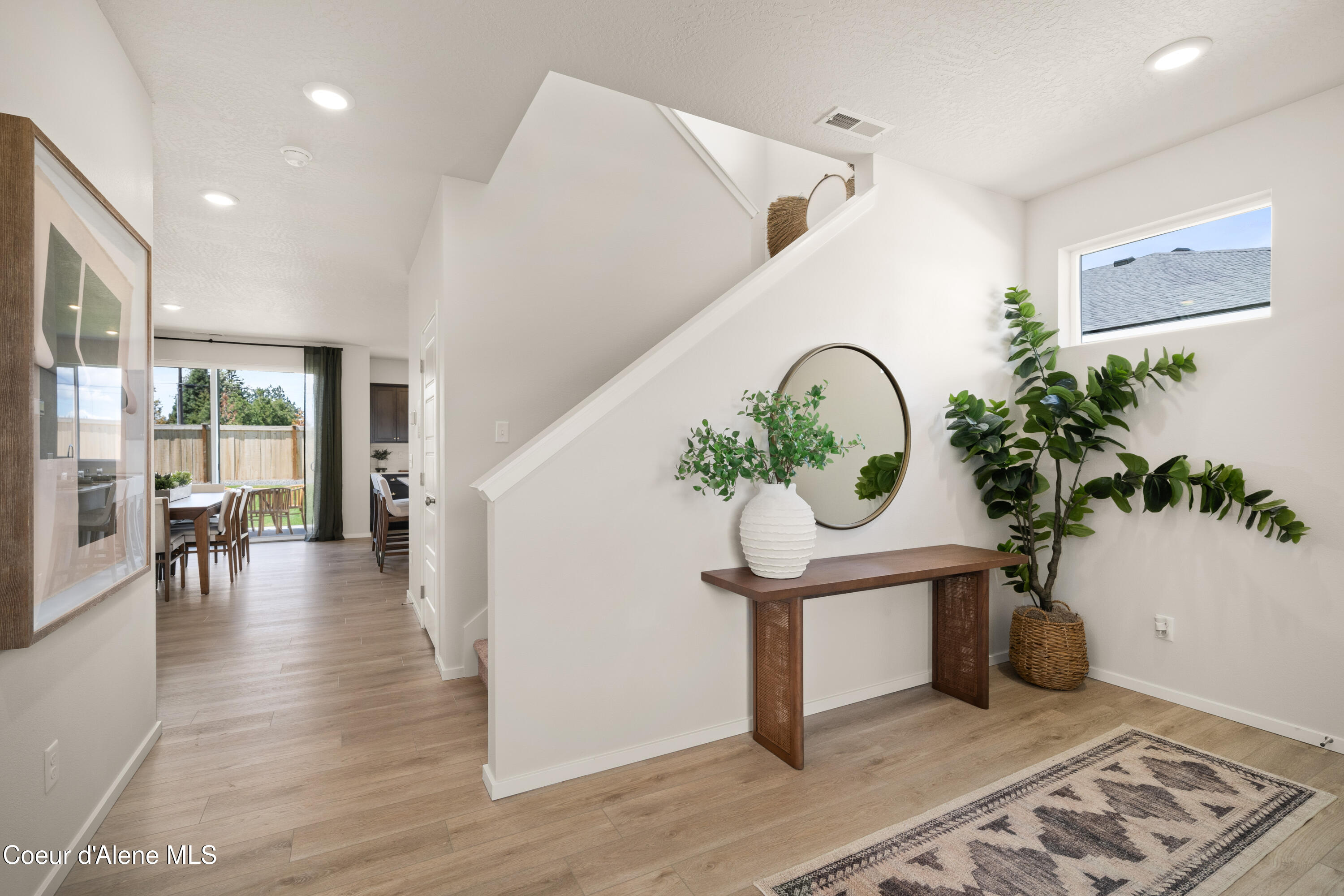 Hayden, Idaho 83835, United States, 4 Bedrooms Bedrooms, ,3 BathroomsBathrooms,Residential,Active,560