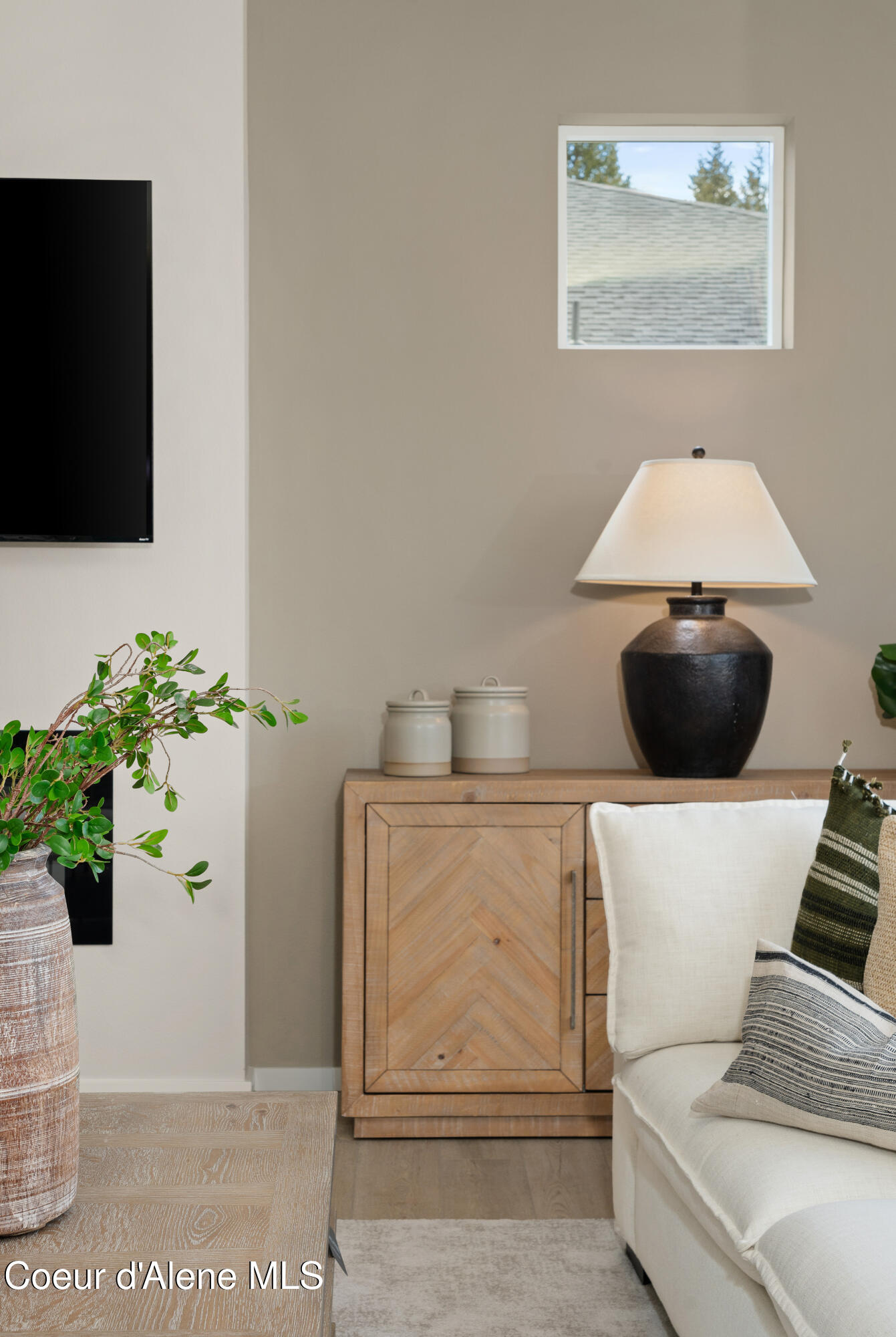 Hayden, Idaho 83835, United States, 4 Bedrooms Bedrooms, ,3 BathroomsBathrooms,Residential,Active,560