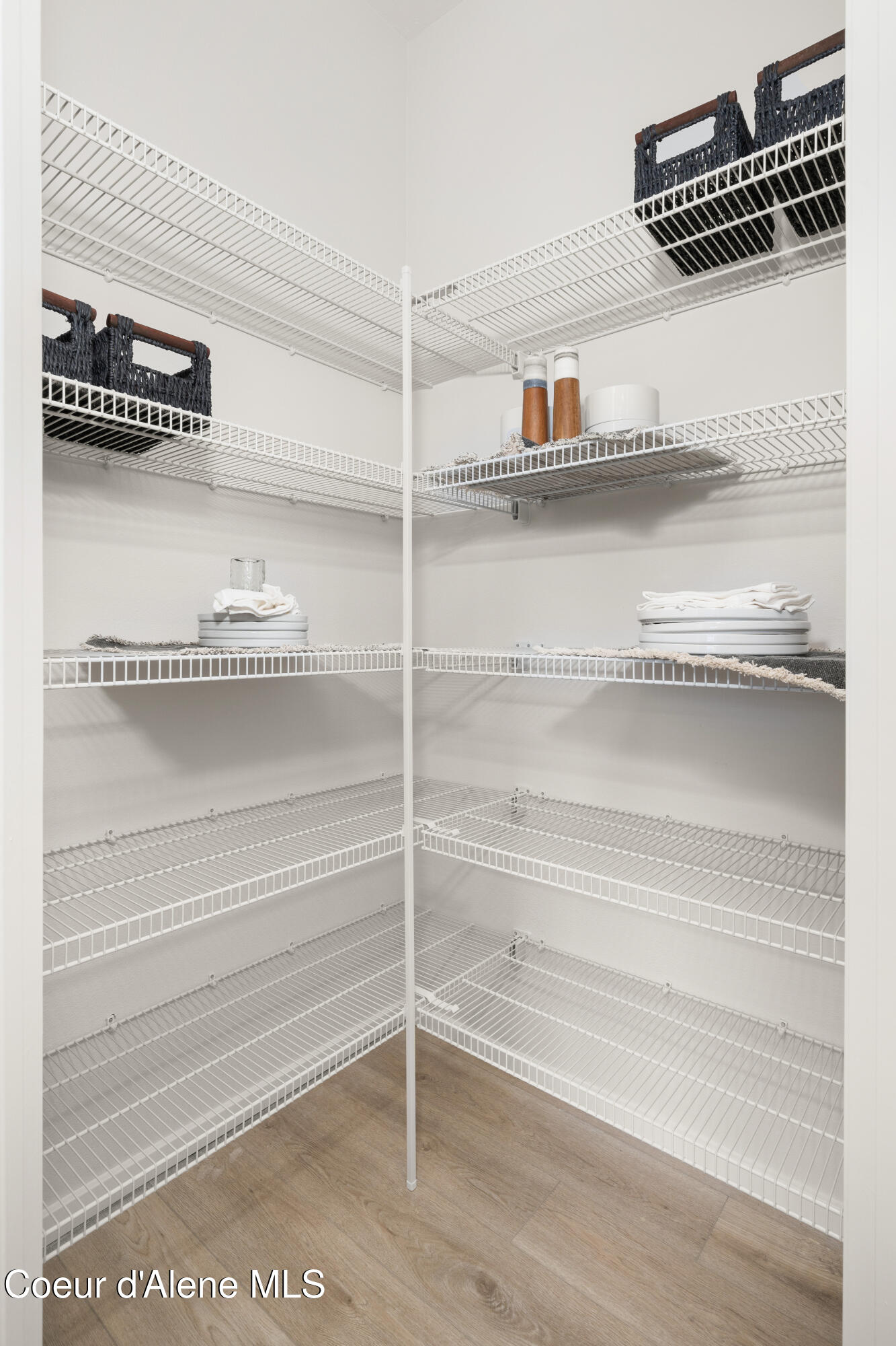 Hayden, Idaho 83835, United States, 4 Bedrooms Bedrooms, ,3 BathroomsBathrooms,Residential,Active,560