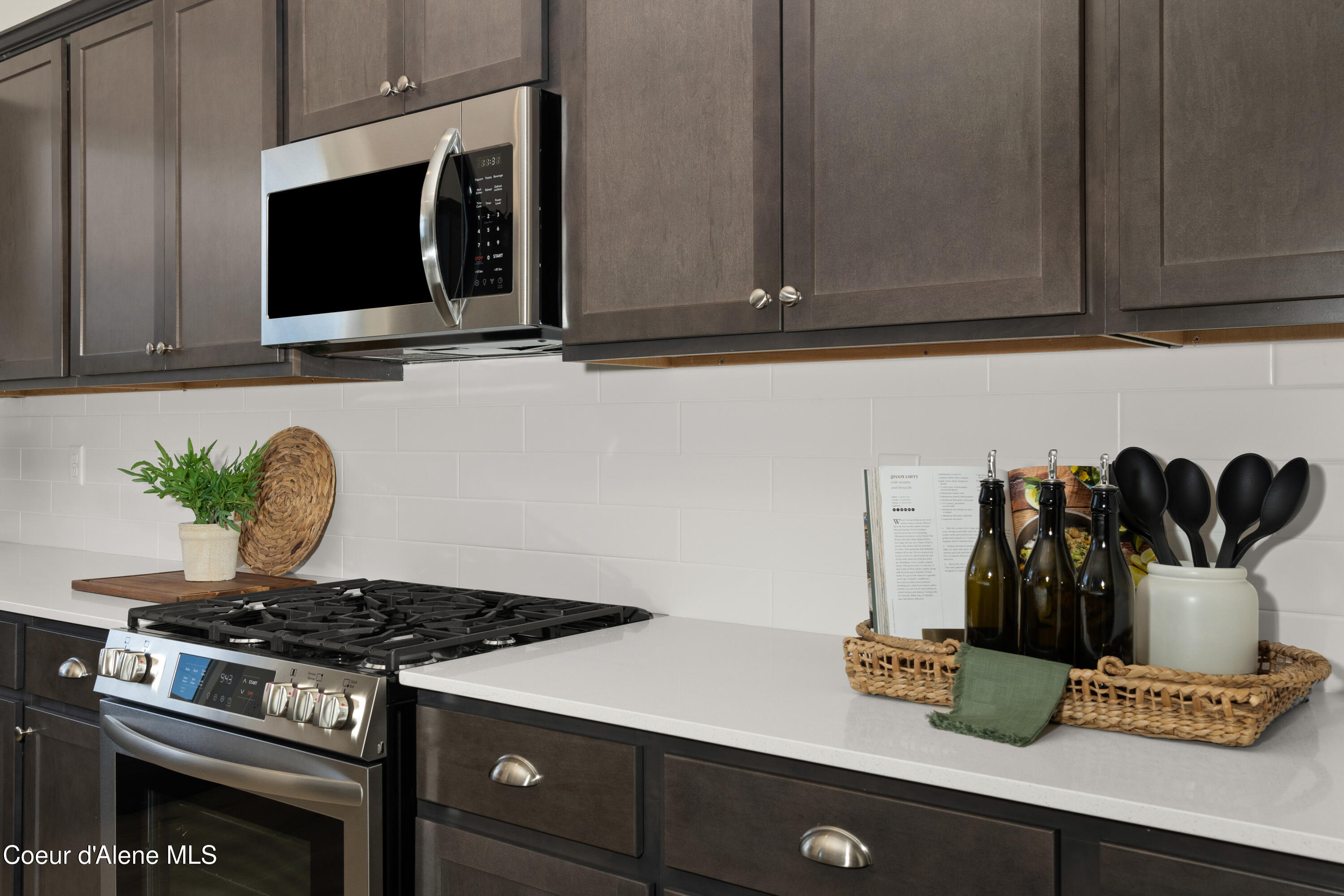 Hayden, Idaho 83835, United States, 4 Bedrooms Bedrooms, ,3 BathroomsBathrooms,Residential,Active,560