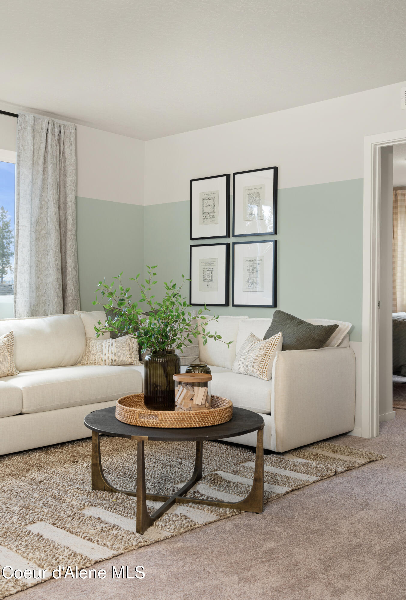 Hayden, Idaho 83835, United States, 4 Bedrooms Bedrooms, ,3 BathroomsBathrooms,Residential,Active,560