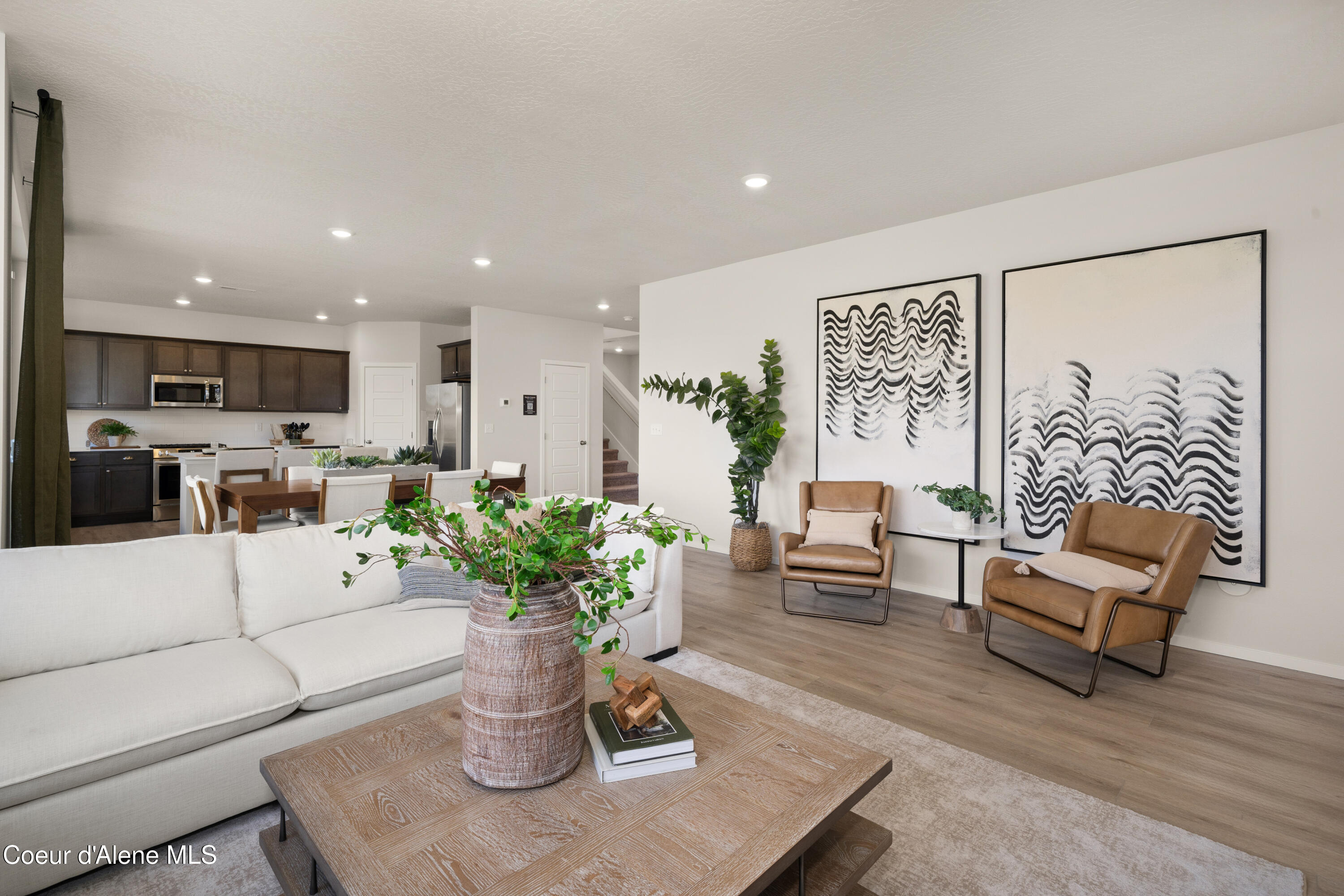 Hayden, Idaho 83835, United States, 4 Bedrooms Bedrooms, ,3 BathroomsBathrooms,Residential,Active,560