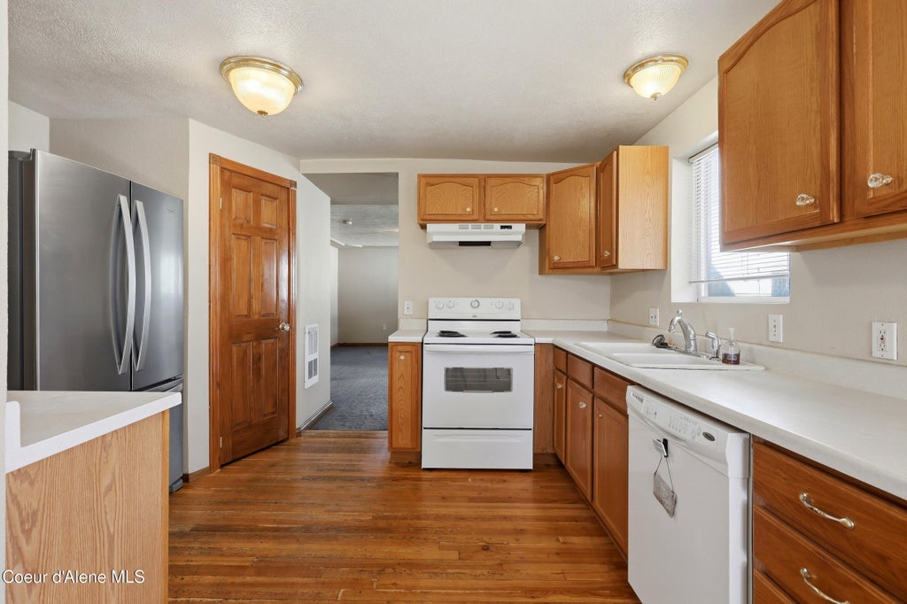 Photo of 7666 Lewis ST, Rathdrum, ID 83858 (MLS # 26-9948)
