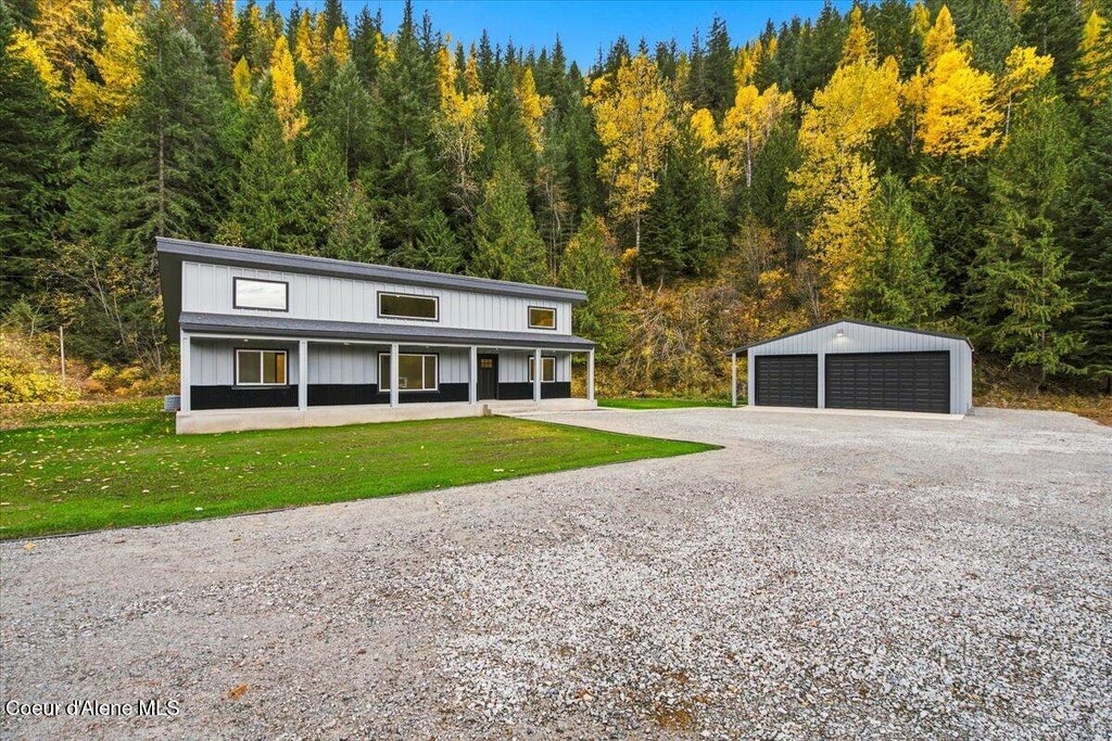 Photo of 1303 Pellens RD, Pinehurst, ID 83850 (MLS # 26-10586)