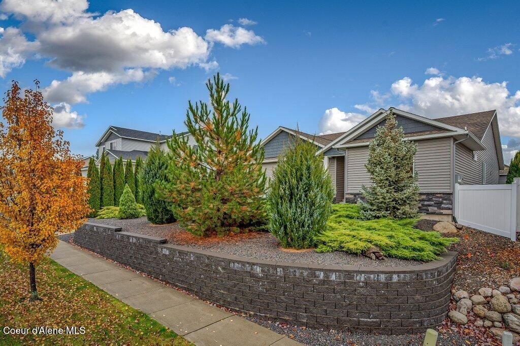 Photo of 934 Walson Ct, Post Falls, ID 83854 (MLS # 25-11070)