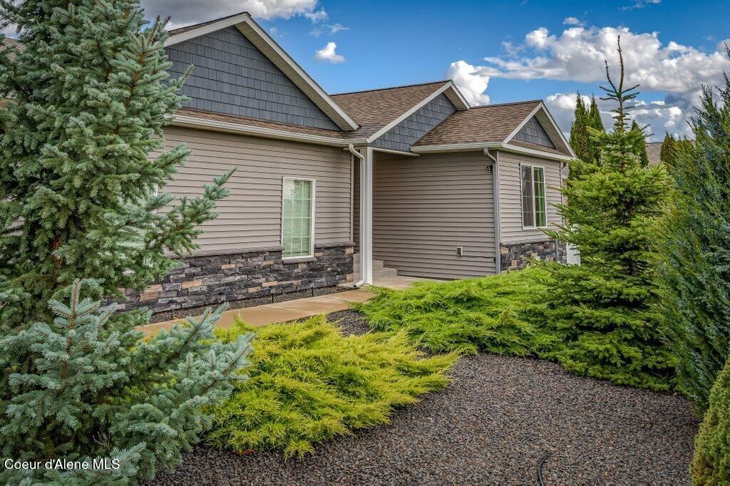 Photo of 934 Walson Ct, Post Falls, ID 83854 (MLS # 25-11070)