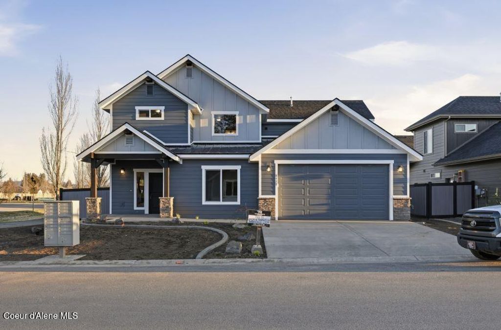 Photo of 693 MONASHEE Ct, Hayden, ID 83835 (MLS # 26-2752)