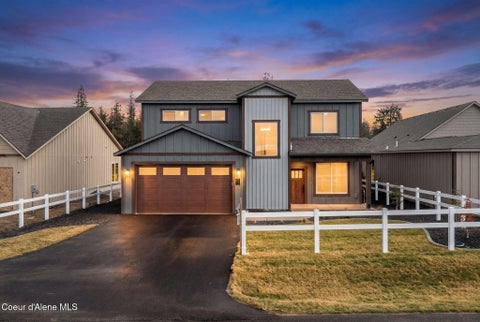 Photo of 159 Backtrack Rd, Sandpoint, ID 83864 (MLS # 26-8031)