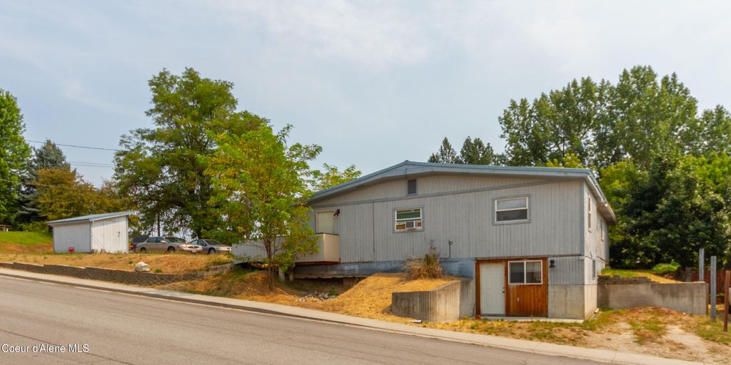 Photo of 328 Summit Blvd, Priest River, ID 83856 (MLS # 25-904)